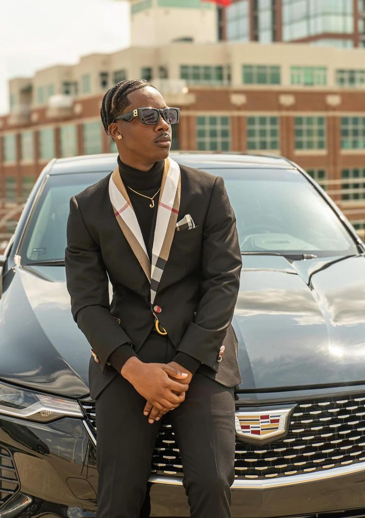 SLIM-FIT PROM OUTFITS FOR GUYS EFFORTLESS STYLE COMFORTABLE FABRIC