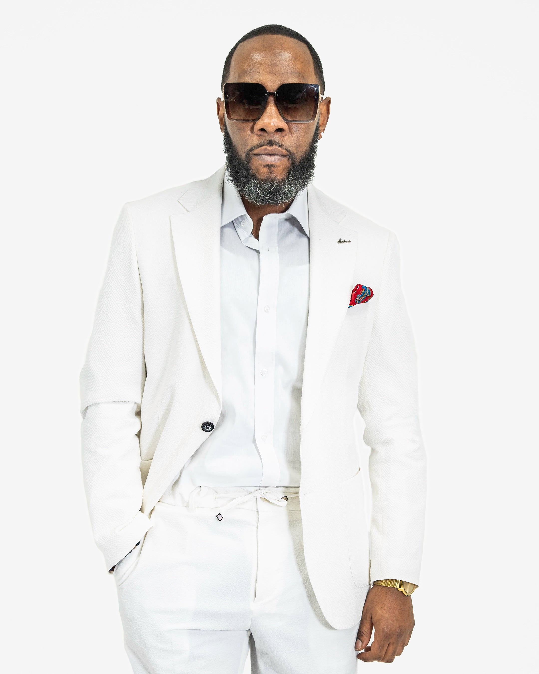 White Solid Seersucker Tailored-Fit Suit