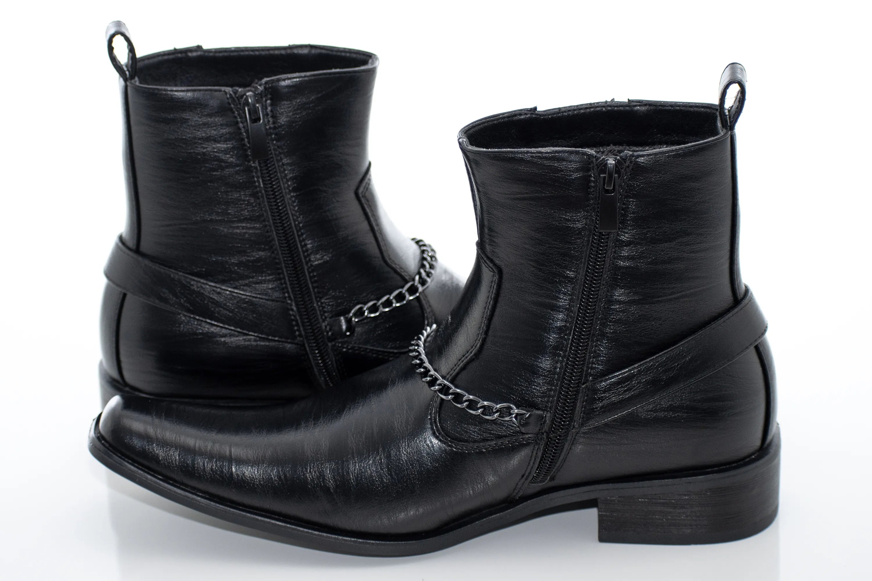 Black Western Chelsea Zip-Boot With Chain