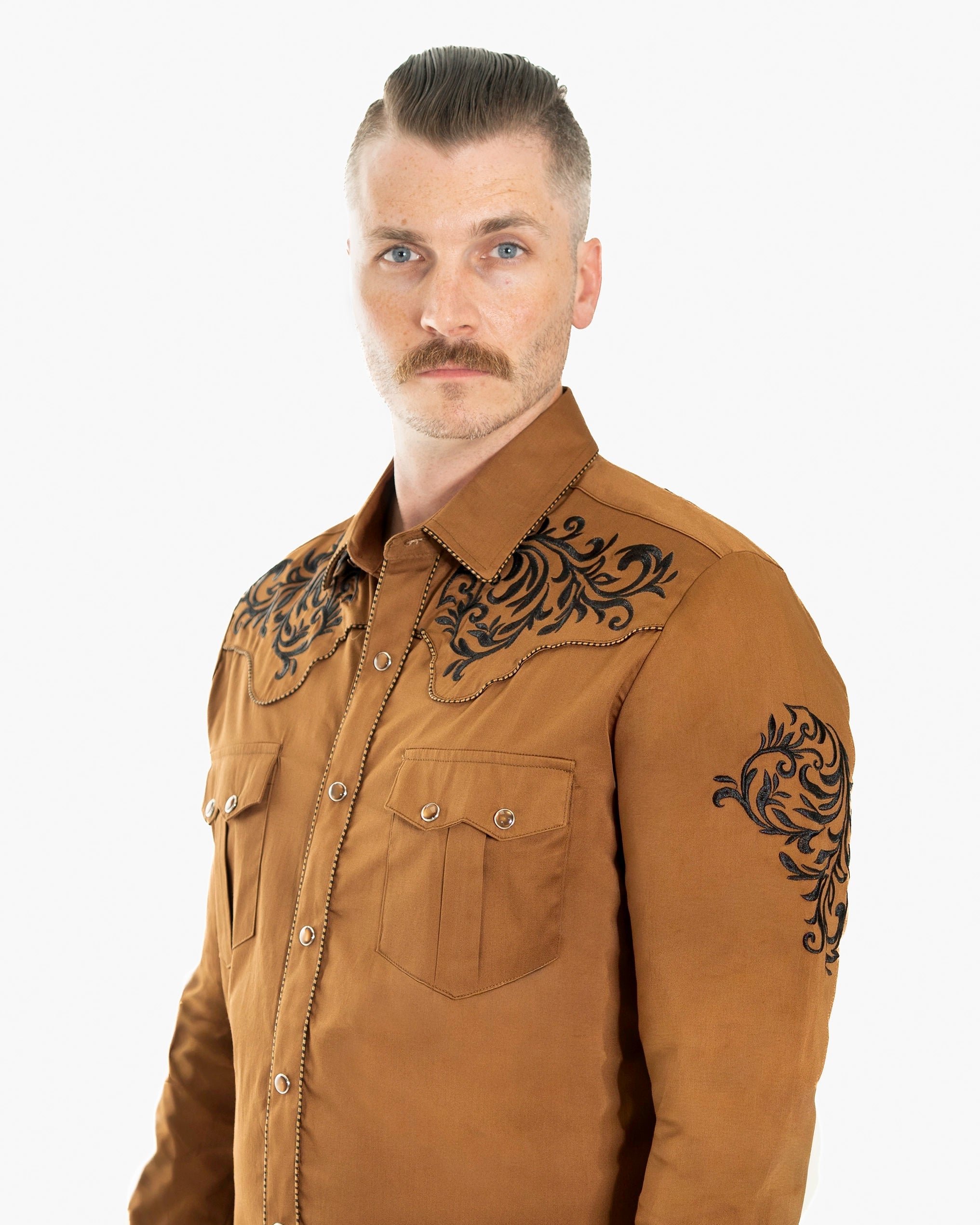 Camel Western Embroidered Long-Sleeve Shirt | Collar | Dolce Vesta