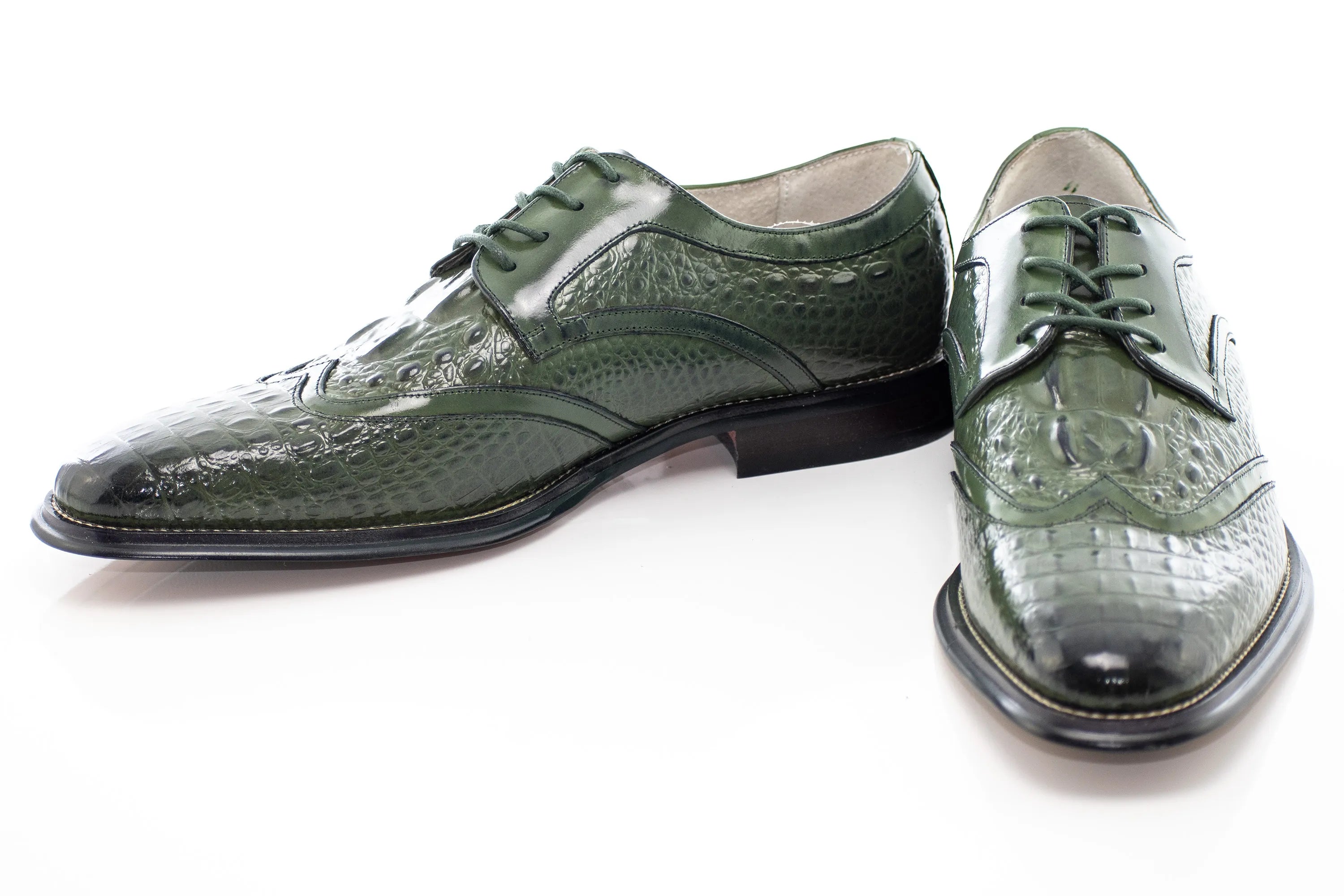 Crocodile Textured Leather Lace-Up Wingtip