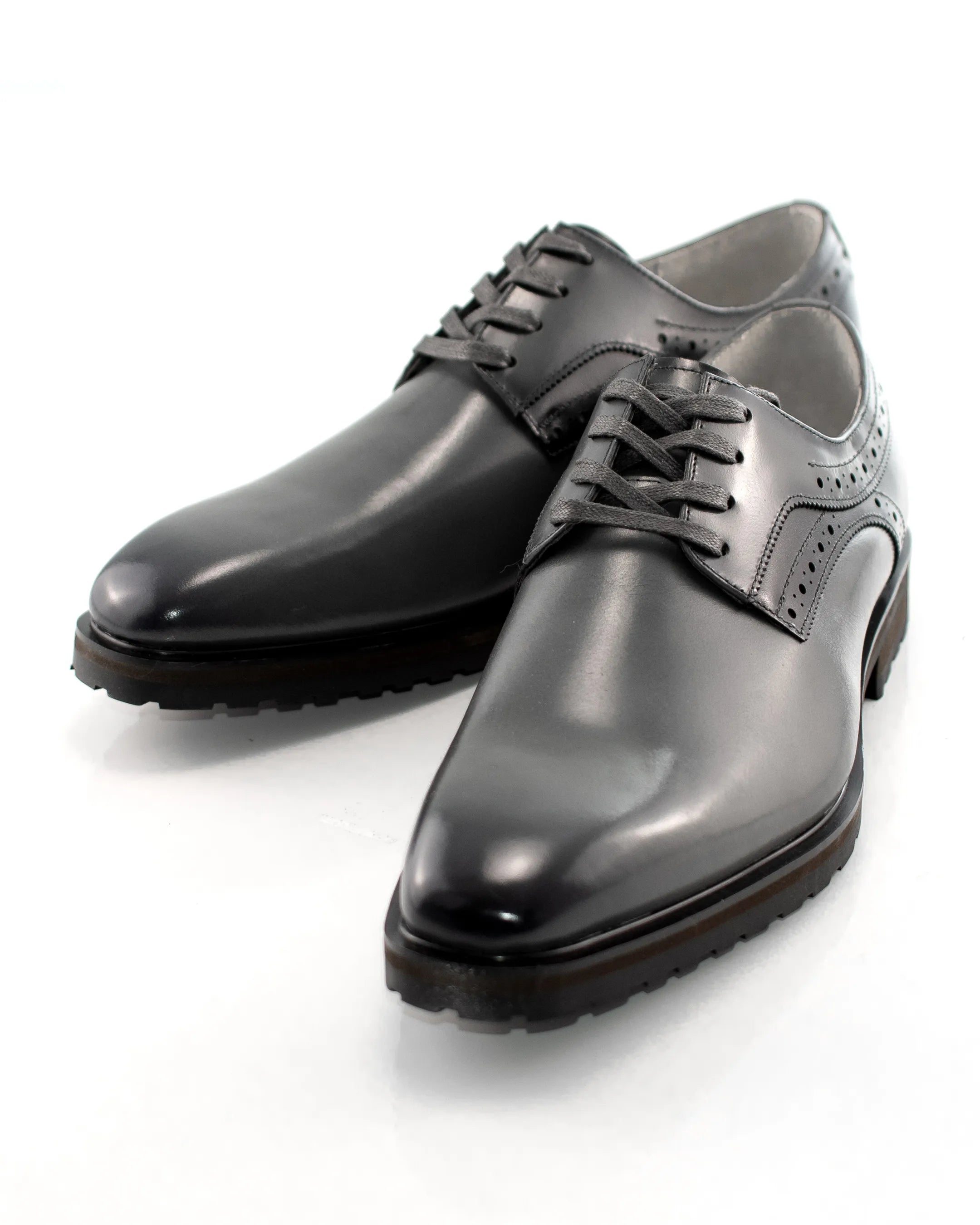 Two-Tone Leather Brogue Oxford Shoes