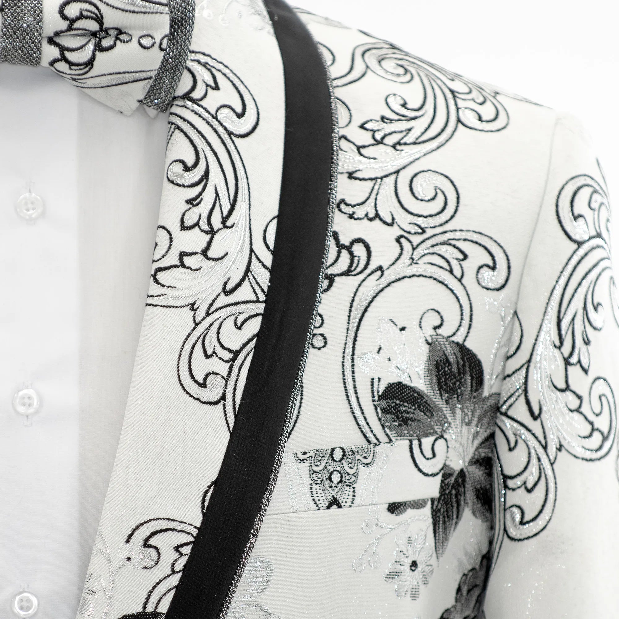 White Floral Baroque 3-Piece Slim-Fit Tuxedo
