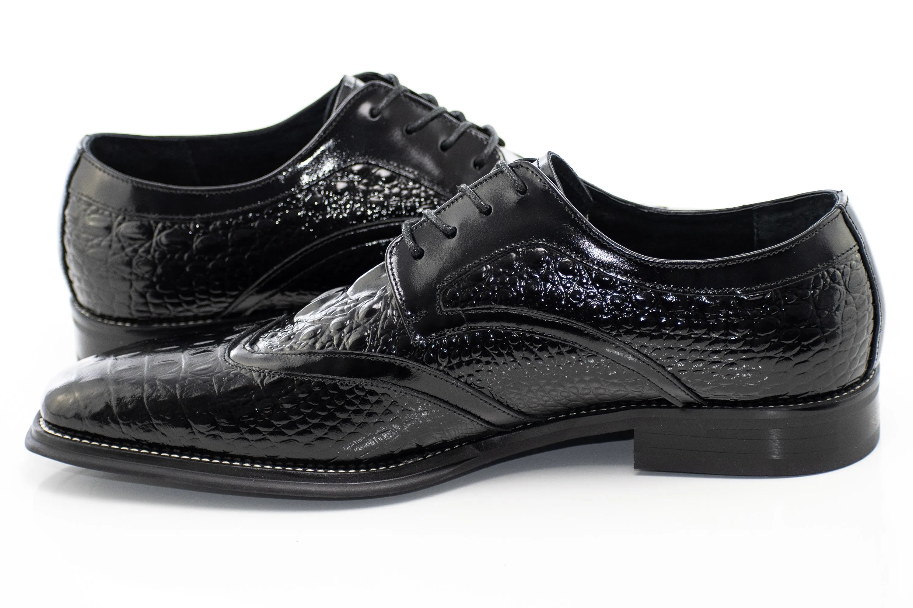 Crocodile Textured Leather Lace-Up Wingtip
