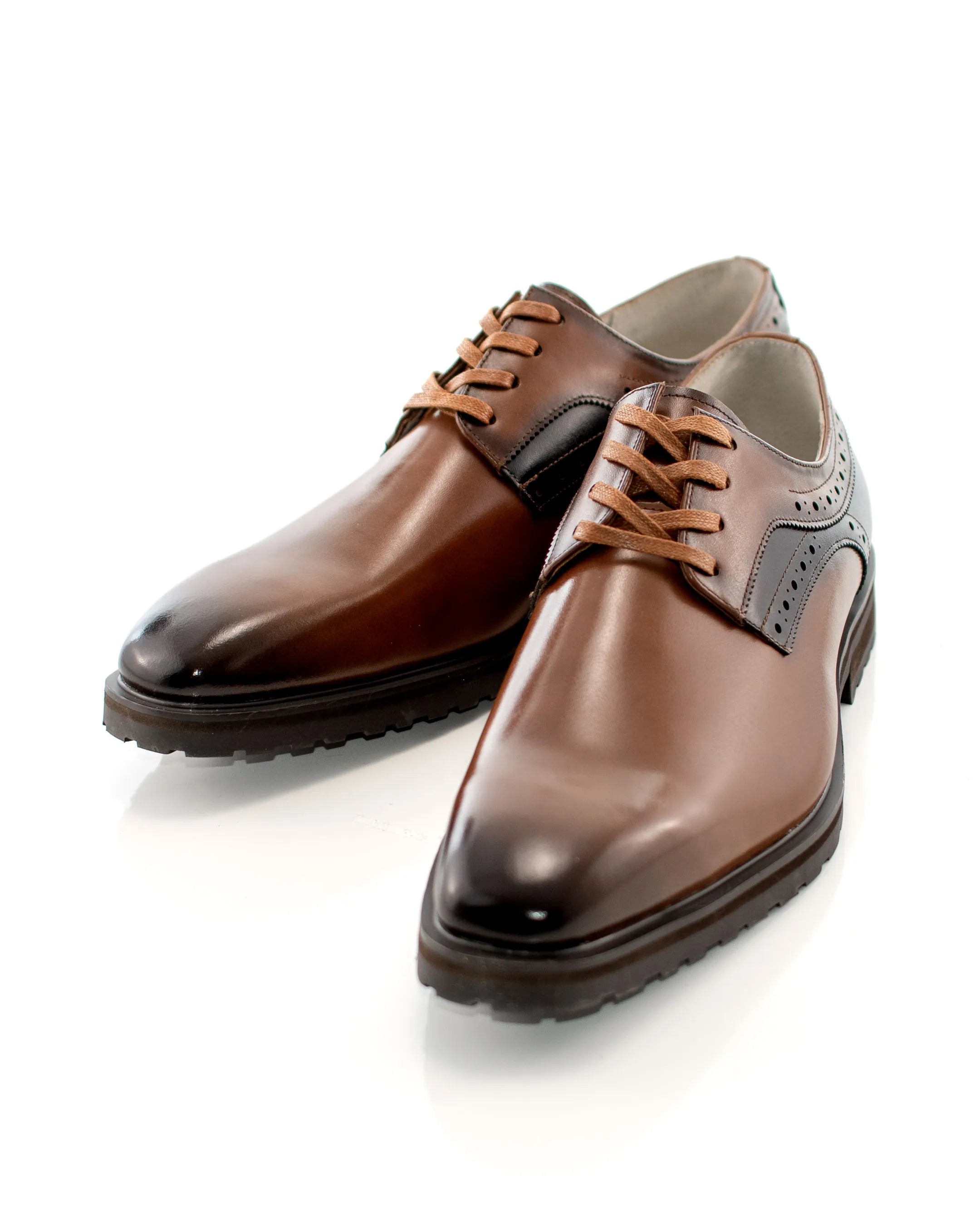 Two-Tone Leather Brogue Oxford Shoes