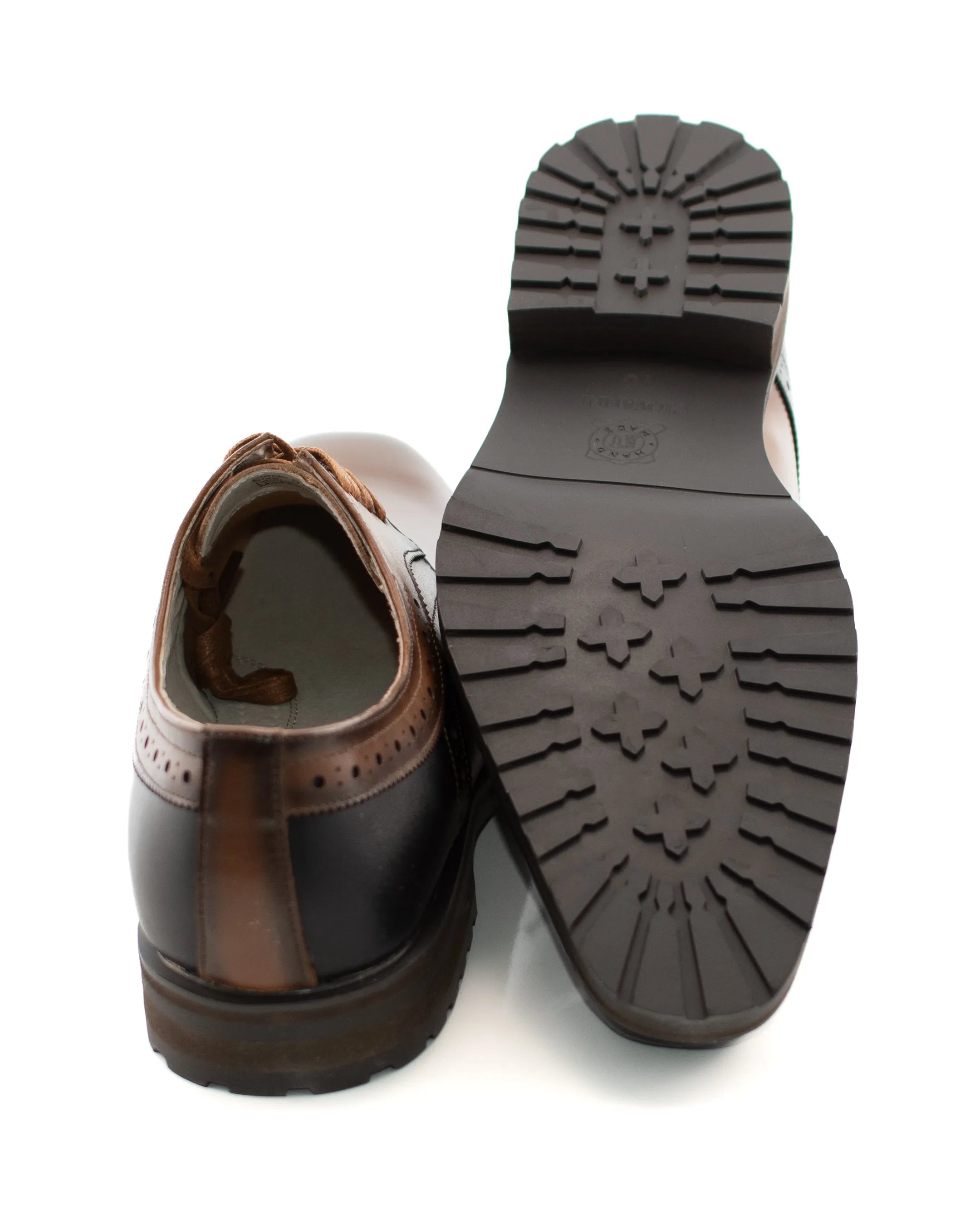 Two-Tone Leather Brogue Oxford Shoes