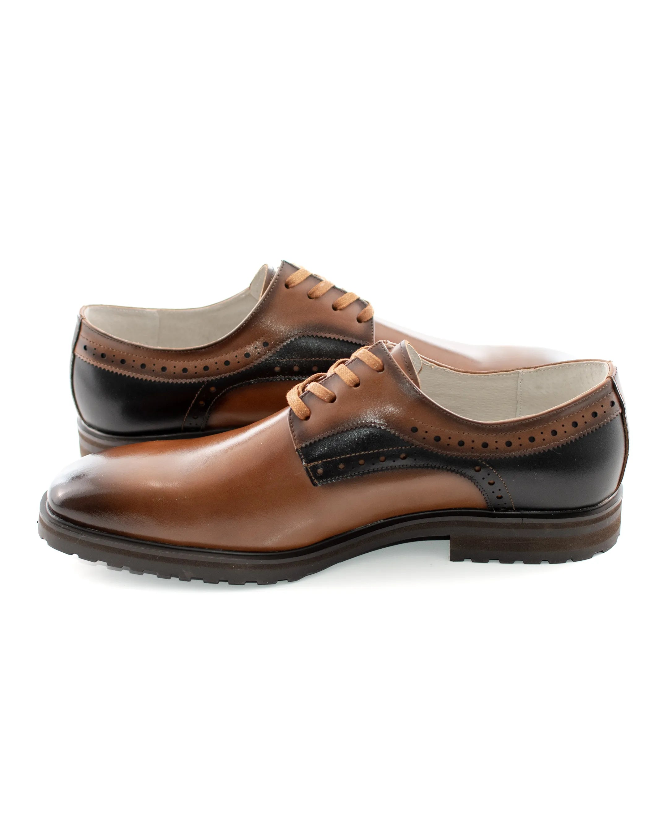 Two-Tone Leather Brogue Oxford Shoes