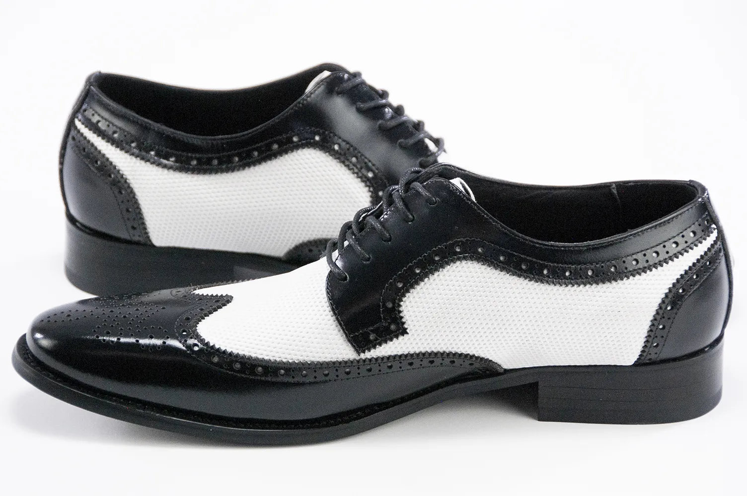 Black & White Wingtip Dress Lace-Ups