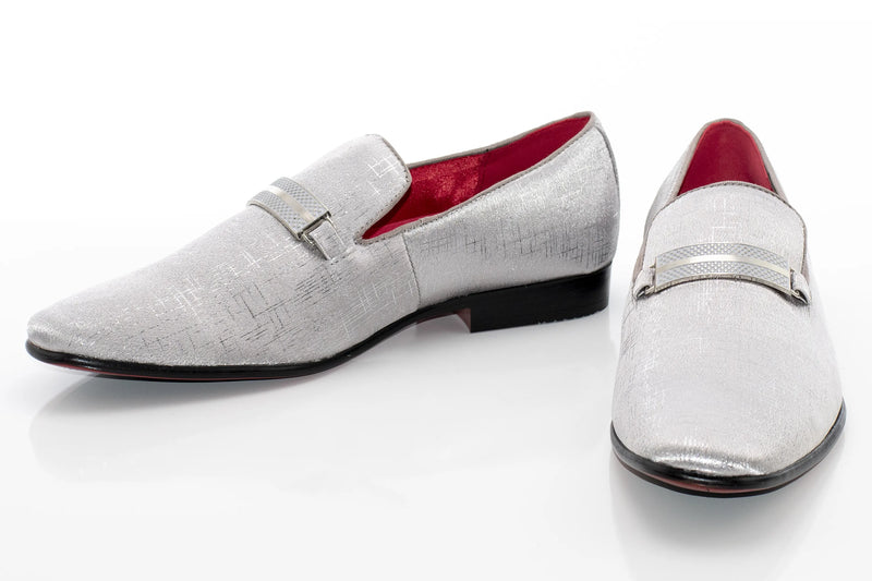 Silver Textured Loafer With Rectangular Bit
