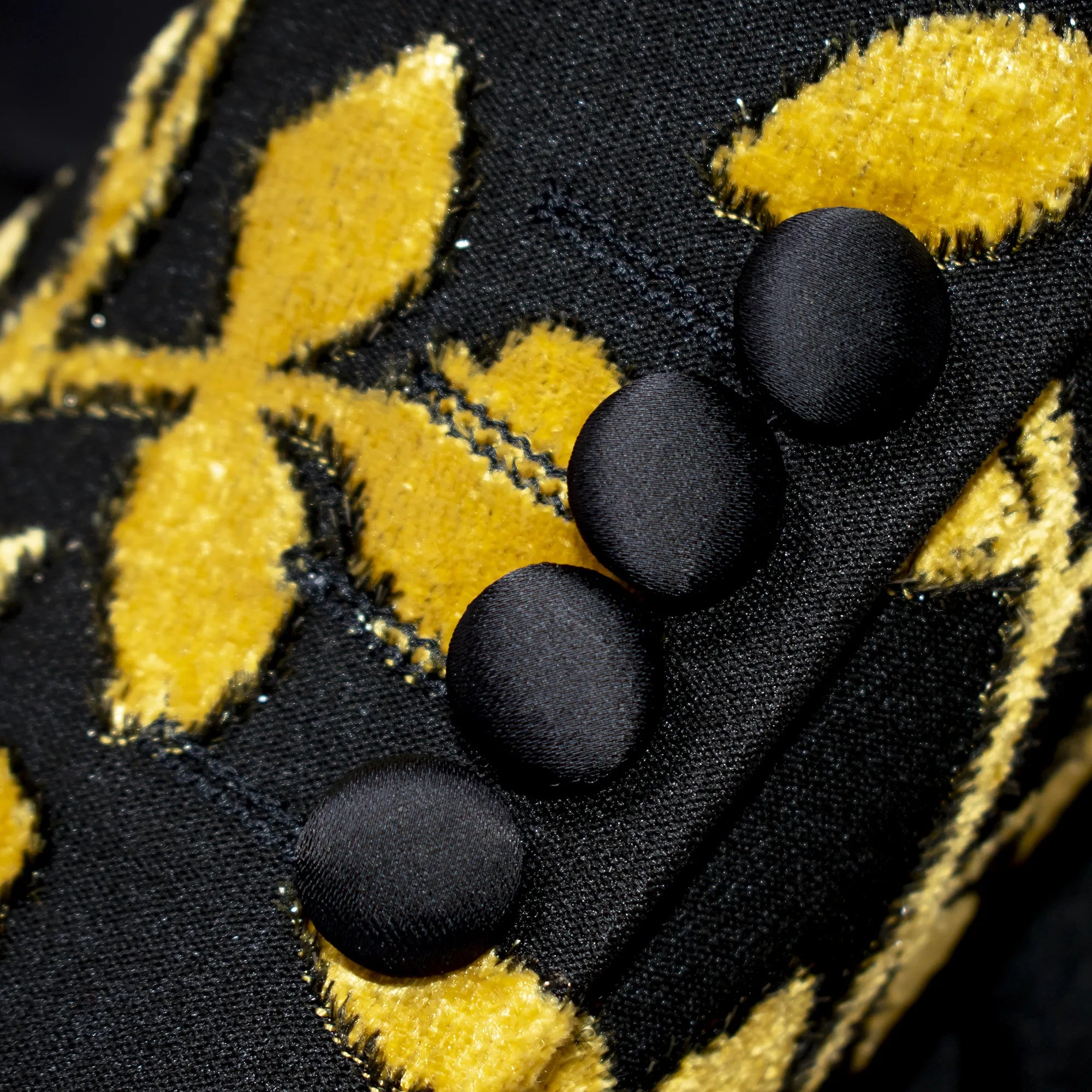 Black and Gold Floral Slim-Fit Jacket With Peak Lapels