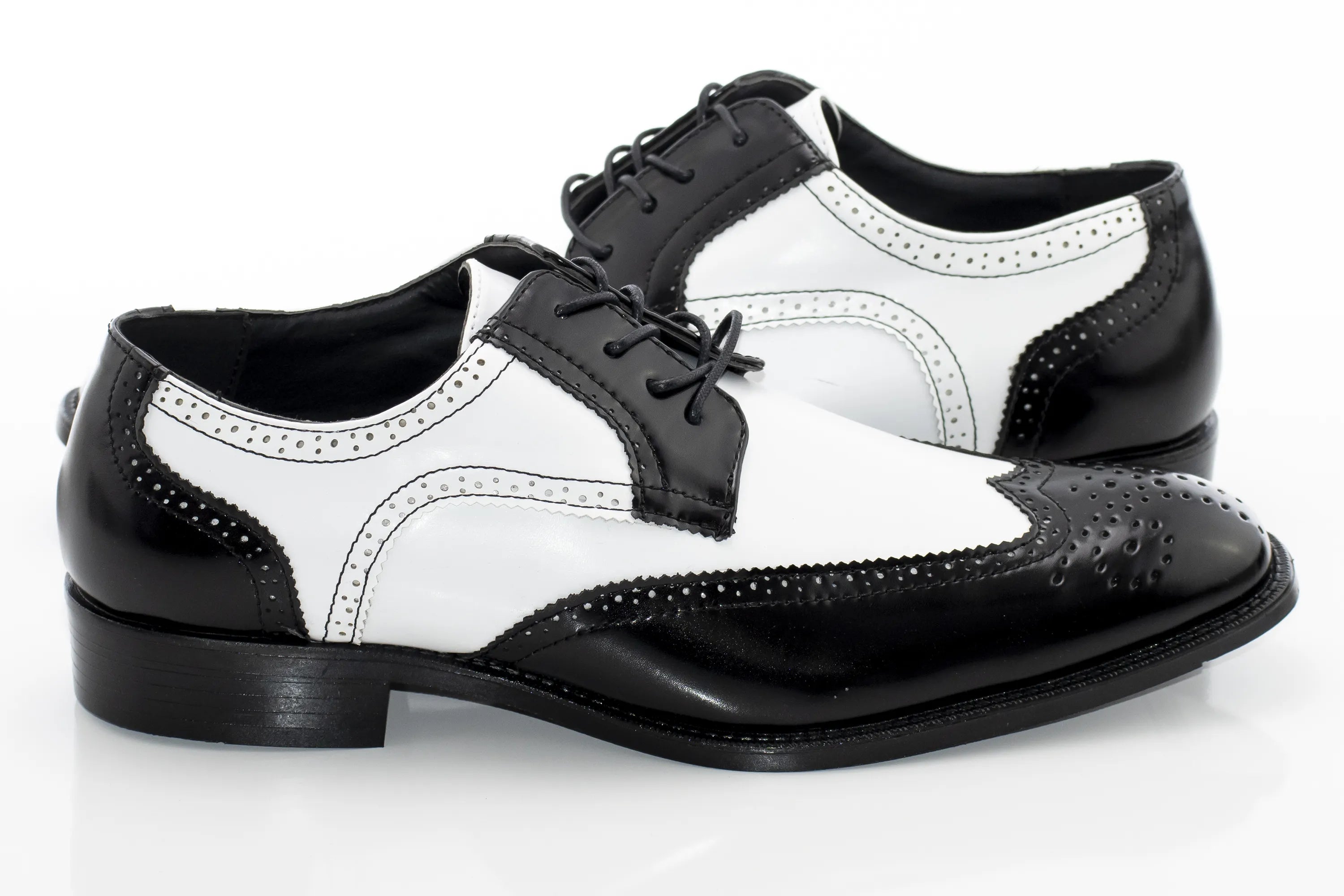 Black And White Wingtip Oxford Dress Shoes 10 / Black/White