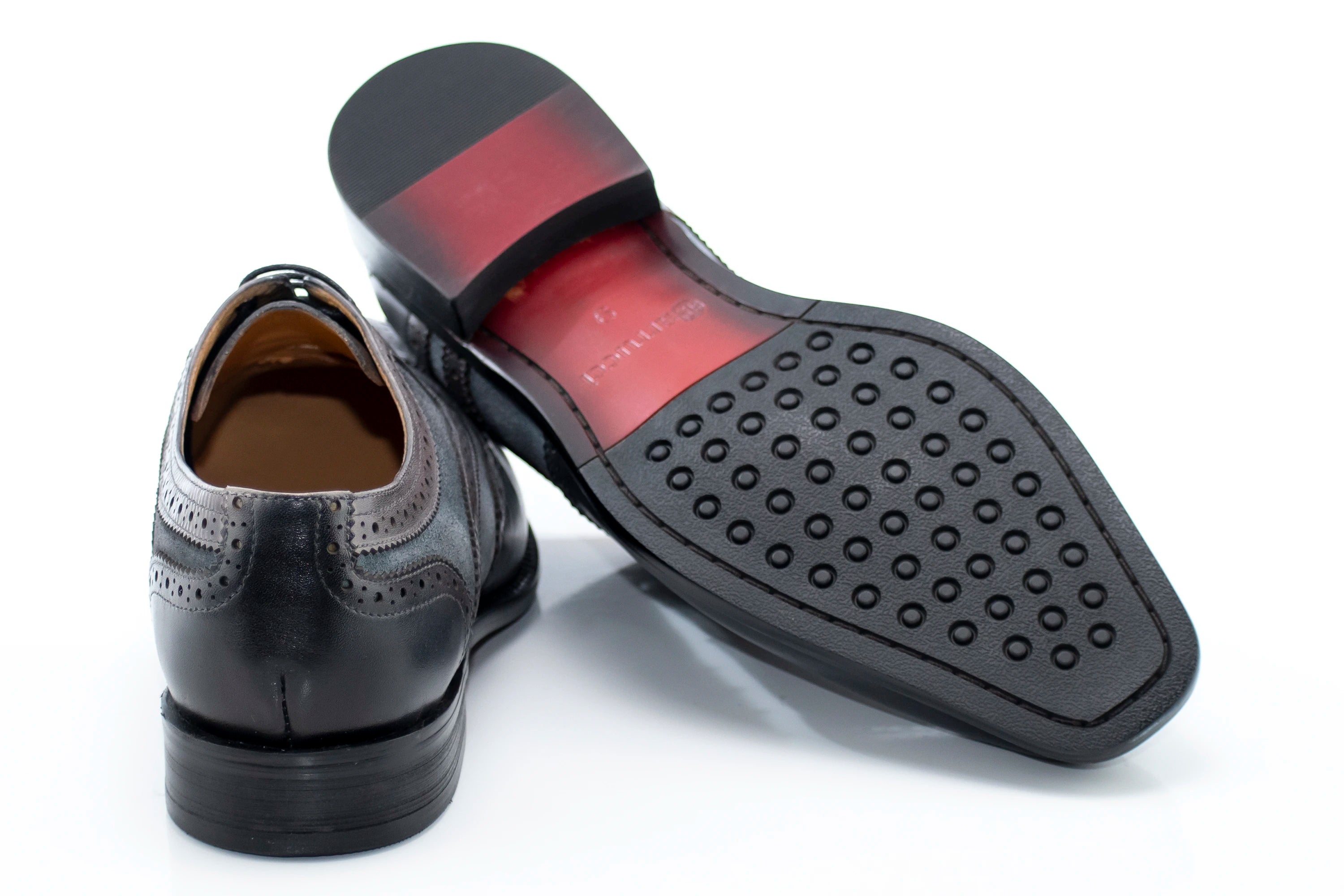 Men's Gray Vintage Oxford-Lace Dress Shoe With Medallion Toe