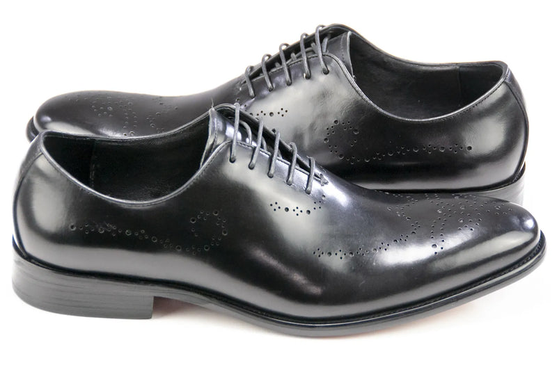 Men's Black Vintage Oxford-Lace Dress Shoe With Medallion Toe