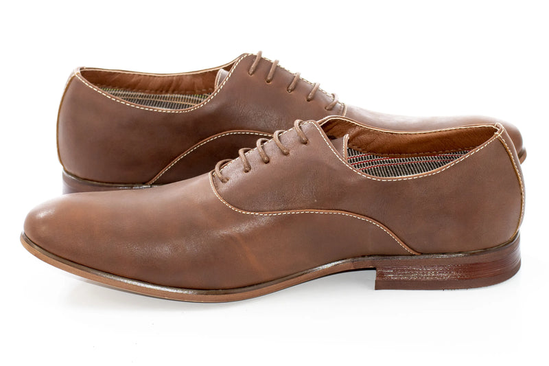 Brown Round-Toe Oxford Lace-Up