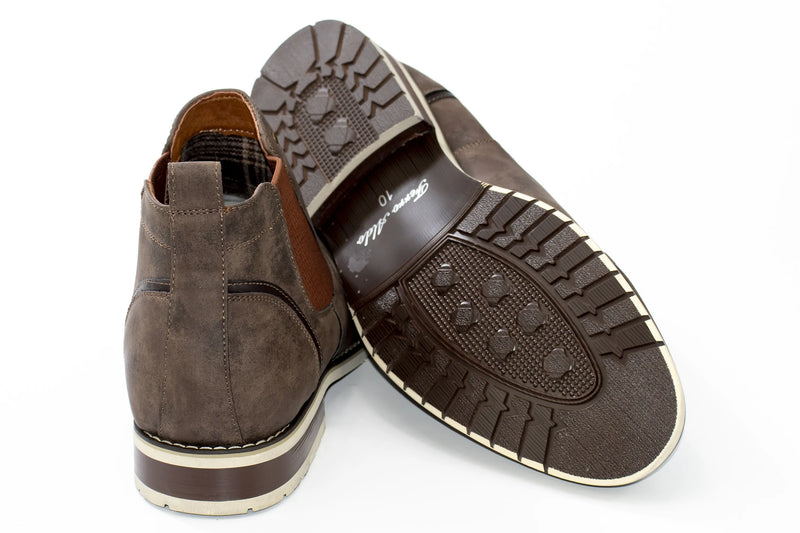 Chestnut Brown Chelsea Boot with Stud