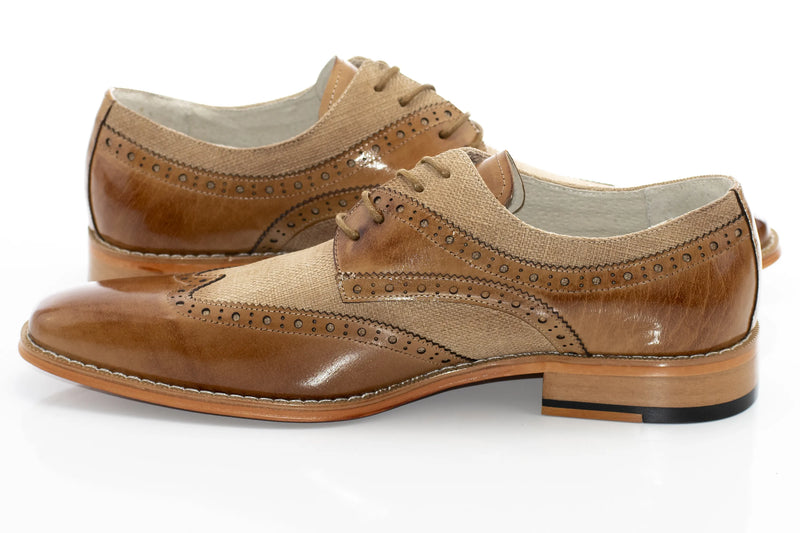 Men's Tan Brown Derby Dress Shoe With Wingtip Brogue