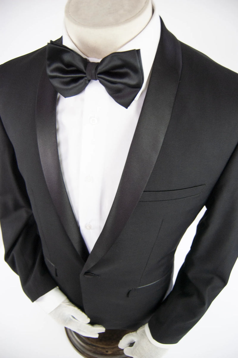 Black Classic European 2-Piece Slim-Fit Tuxedo