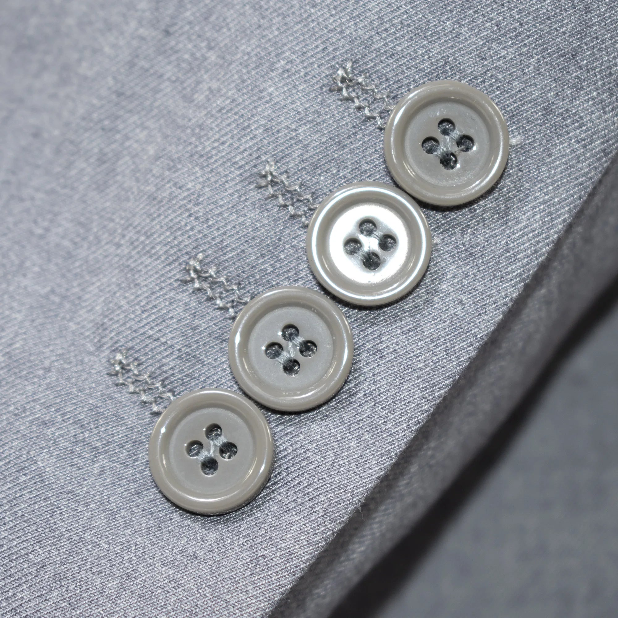 Men's Light Gray 3-Piece Suit With Notch Lapels